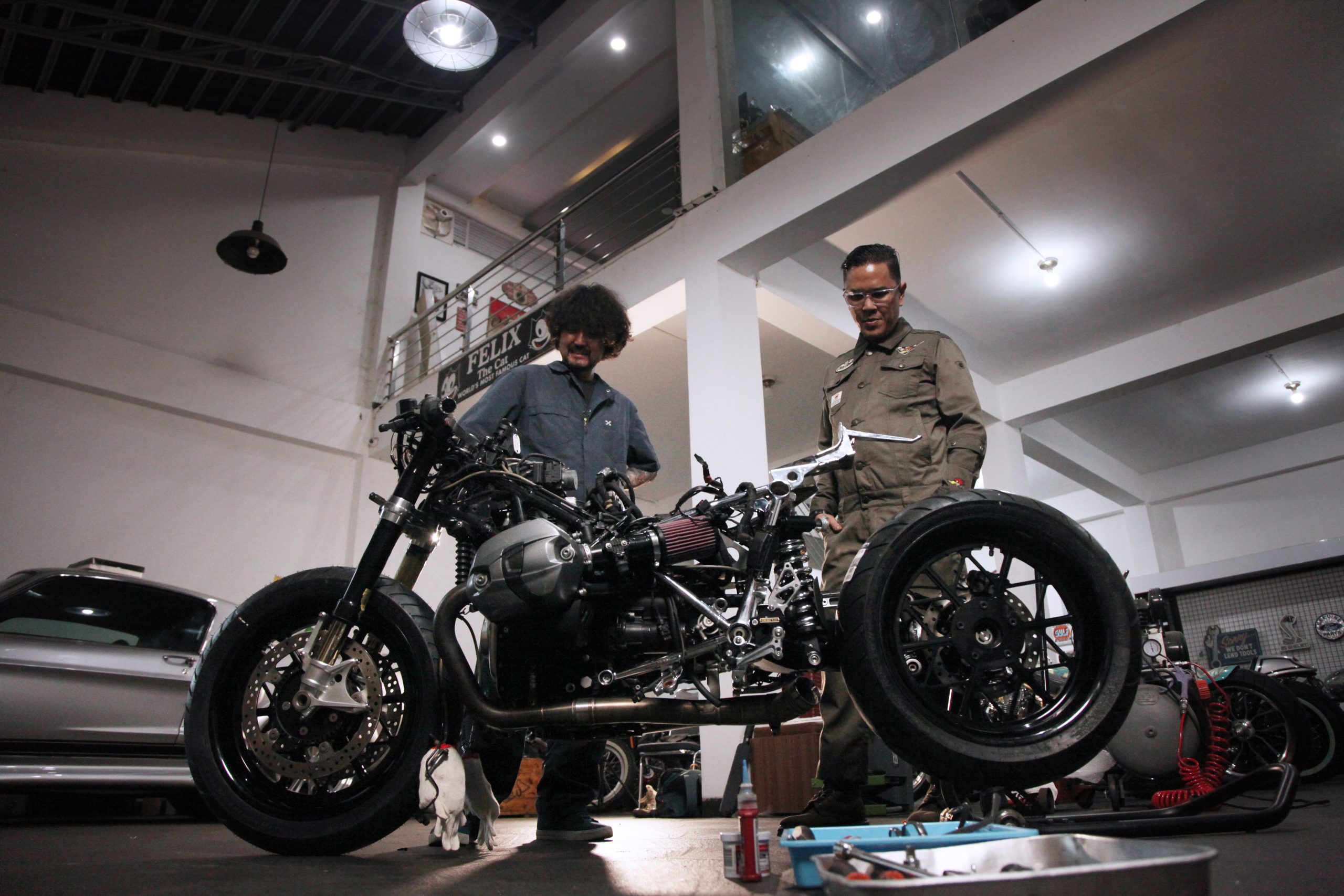 BMW R9T HIGHWAY FIGHTER 22 - 645magazine